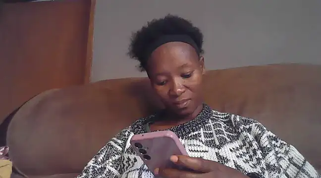 Snapshot of NikkiDickSavage chatting on 20, 2, 2025 NikkiDickSavage online show from 20, 2, 2025