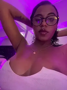 charlotteeruss online show from 11, 1, 2025