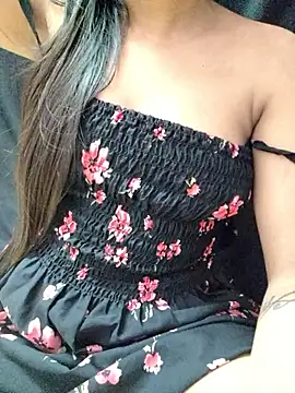 Snapshot of Roshni_98 chatting on 11, 5, 2026 Roshni 98 online show from 11, 5, 2026