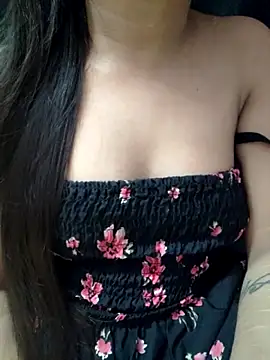 Snapshot of Roshni_98 chatting on 11, 5, 2026 Roshni 98 online show from 11, 5, 2026
