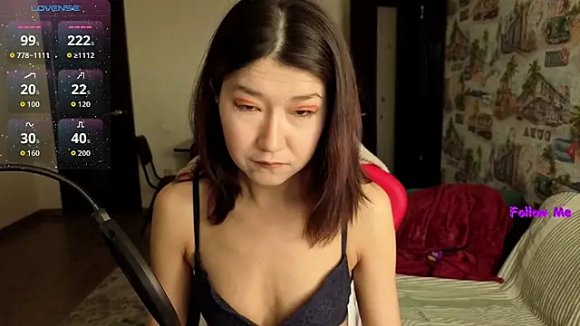 LeyylaStoone online show from 8, 4, 2026