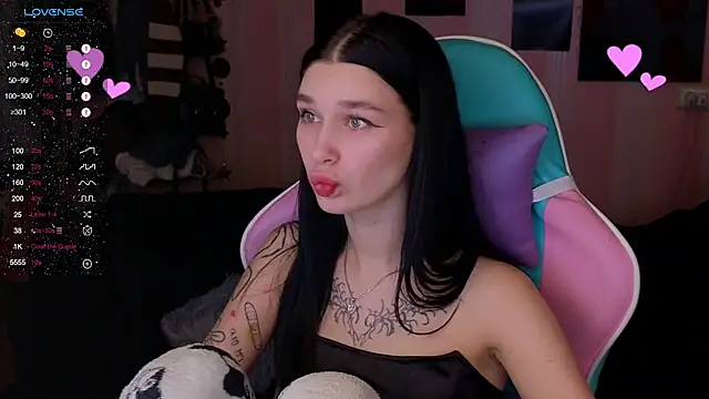 Snapshot of Amanda_Tender chatting on 14, 1, 2025 Amanda Tender online show from 14, 1, 2025