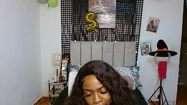 Snapshot of Wilson_Siara chatting on 11, 10, 2025 Wilson Siara online show from 11, 10, 2025