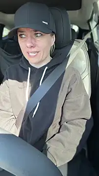 LadyLena1 online show from 8, 4, 2026