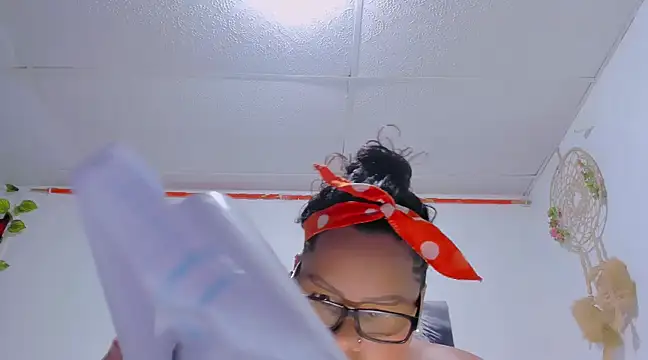 Snapshot of Alhelqueen chatting on 6, 2, 2025 Alhelqueen online show from 6, 2, 2025