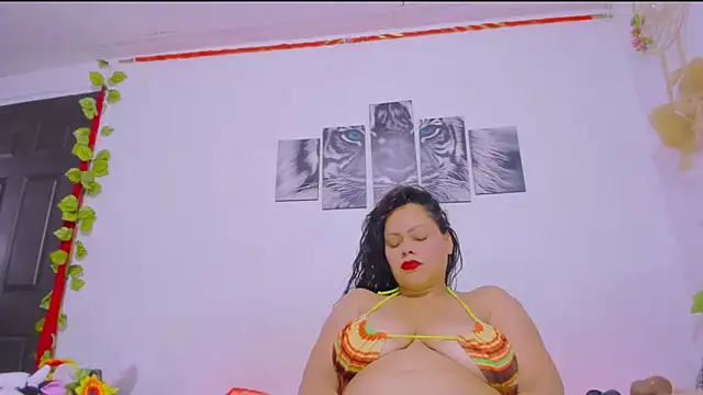 Snapshot of Alhelqueen chatting on 7, 3, 2025 Alhelqueen online show from 7, 3, 2025