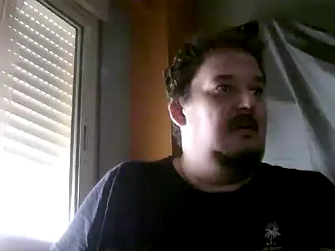 Snapshot of porkorossy chatting on 12, 9, 2025 porkorossy online show from 12, 9, 2025