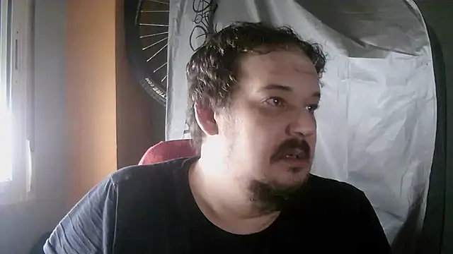 Snapshot of porkorossy chatting on 9, 10, 2025 porkorossy online show from 9, 10, 2025