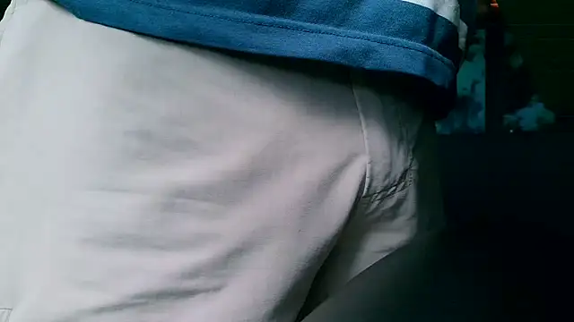 Snapshot of dutch-horny-daddy chatting on 8, 9, 2025 dutch-horny-daddy online show from 8, 9, 2025