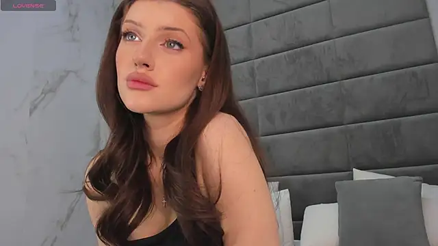 Skinny Alice online show from 6, 10, 2025