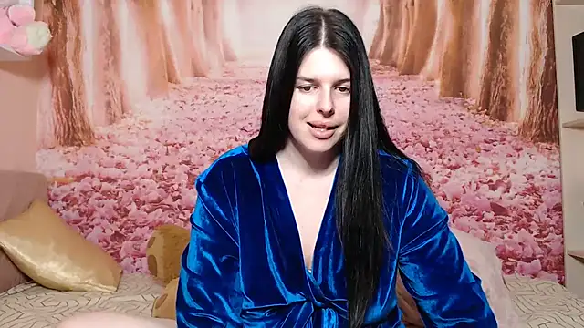 Snapshot of Annatrybebetter chatting on 12, 11, 2025 Annatrybebetter online show from 12, 11, 2025