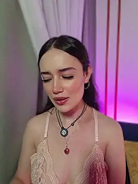 Kate Amaretto  online show from 5, 4, 2026