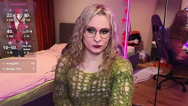 Lori Myaf online show from 3, 12, 2025