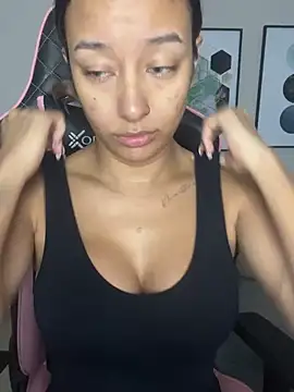 DianaHopson online show from 13, 2, 2025