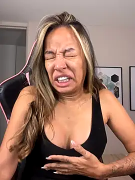 DianaHopson online show from 11, 9, 2025