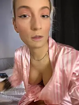 Ella Charm online show from 22, 10, 2025