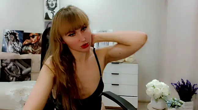 Snapshot of EveLove33 chatting on 15, 3, 2025 EveLove33 online show from 15, 3, 2025