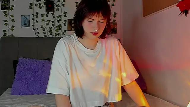 Snapshot of miss_Lizzy chatting on 5, 12, 2024 miss Lizzy online show from 5, 12, 2024