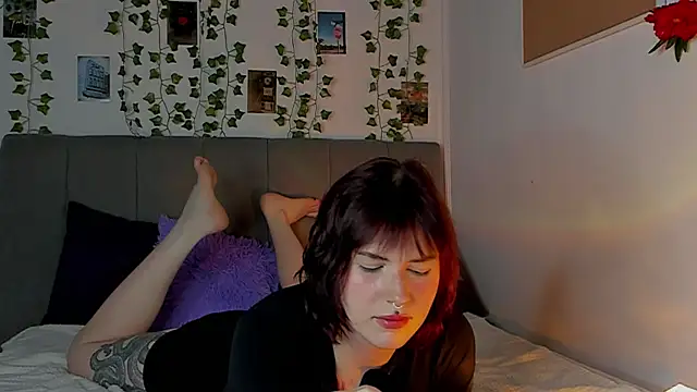 Snapshot of miss_Lizzy chatting on 8, 12, 2024 miss Lizzy online show from 8, 12, 2024