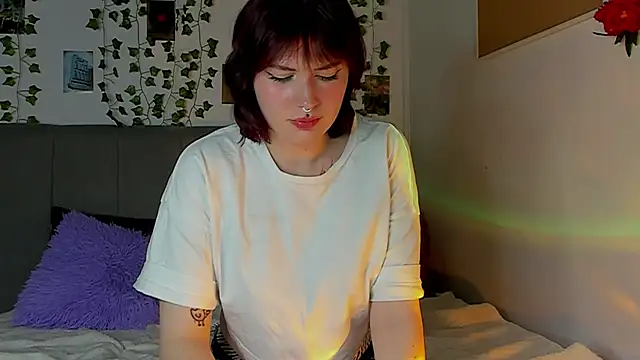 Snapshot of miss_Lizzy chatting on 14, 12, 2024 miss Lizzy online show from 14, 12, 2024