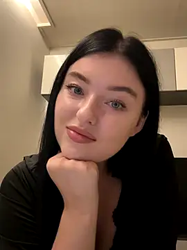 Angela Fosterr online show from 19, 10, 2025