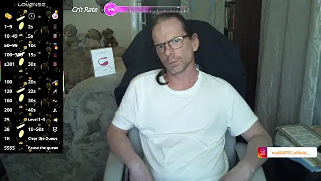 Snapshot of living_manors_2 chatting on 4, 2, 2025 living manors 2 online show from 4, 2, 2025