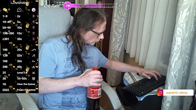 Snapshot of living_manors_2 chatting on 10, 2, 2025 living manors 2 online show from 10, 2, 2025