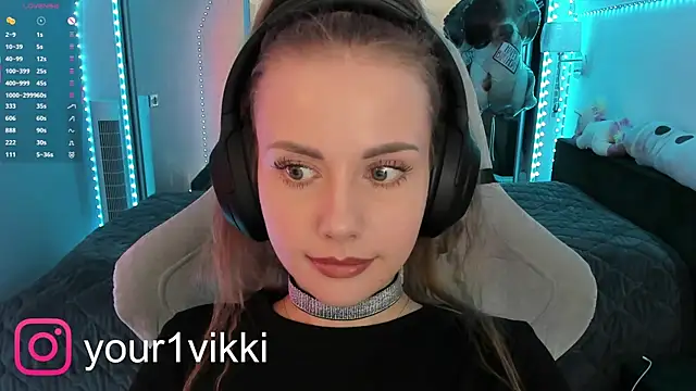 Vikki Cheese online show from 28, 2, 2025