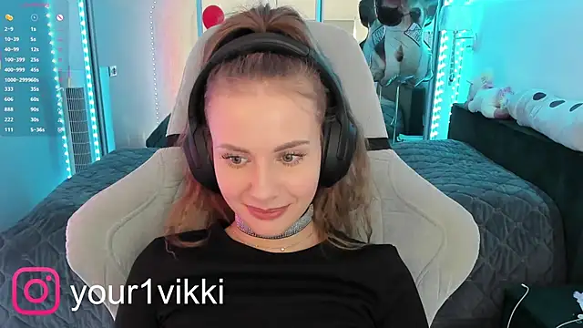 Vikki Cheese online show from 28, 2, 2025