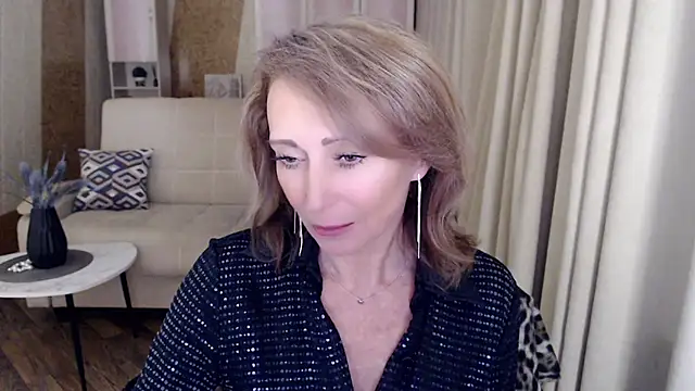 Snapshot of HornyMilf_777 chatting on 15, 1, 2025 HornyMilf 777 online show from 15, 1, 2025