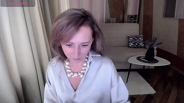 Snapshot of HornyMilf_777 chatting on 25, 1, 2025 HornyMilf 777 online show from 25, 1, 2025