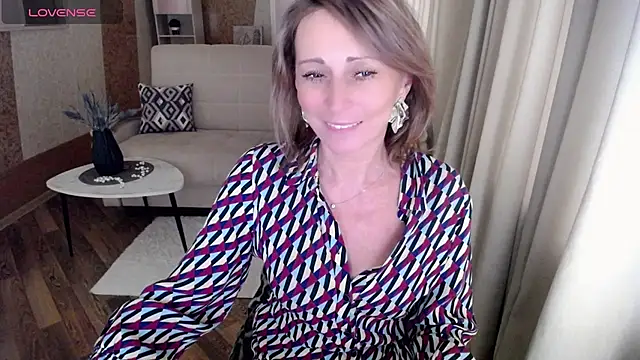 Snapshot of HornyMilf_777 chatting on 27, 1, 2025 HornyMilf 777 online show from 27, 1, 2025