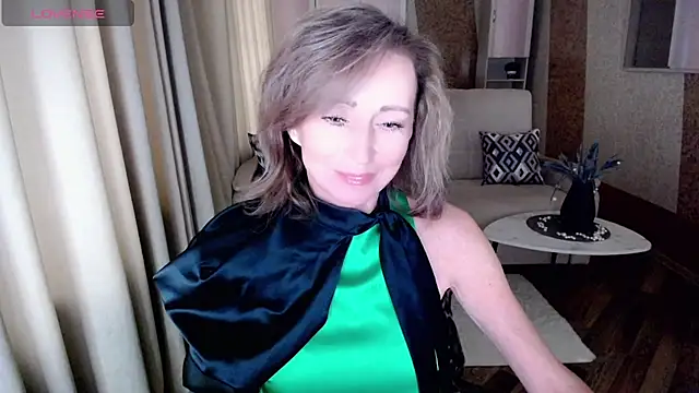 Snapshot of HornyMilf_777 chatting on 2, 2, 2025 HornyMilf 777 online show from 2, 2, 2025