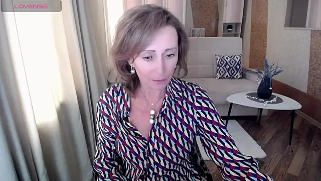 Snapshot of HornyMilf_777 chatting on 9, 2, 2025 HornyMilf 777 online show from 9, 2, 2025