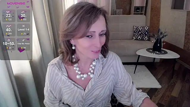 Snapshot of HornyMilf_777 chatting on 12, 2, 2025 HornyMilf 777 online show from 12, 2, 2025