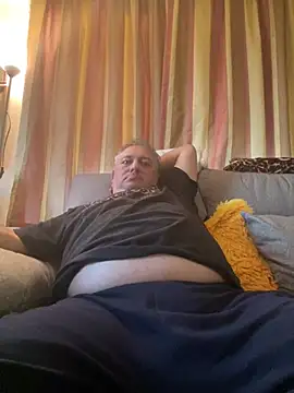 Snapshot of Russirayu chatting on 28, 2, 2025 Russirayu online show from 28, 2, 2025