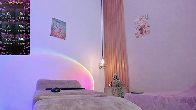 PawgGirl18 online show from 4, 2, 2025