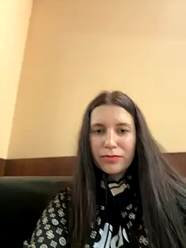 Teylor Love online show from 10, 10, 2025