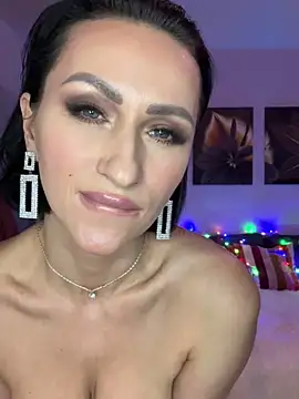 Snapshot of KatyEvanss chatting on 19, 12, 2024 KatyEvanss online show from 19, 12, 2024