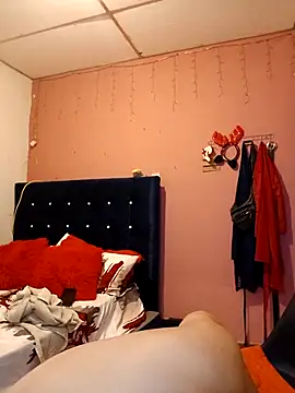 EllisW8 online show from 19, 2, 2025