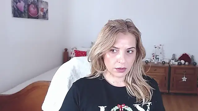 evamaria2024 online show from 16, 12, 2024