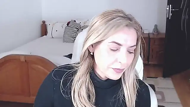 evamaria2024 online show from 6, 2, 2025