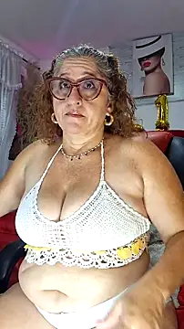 Snapshot of evelin_hott chatting on 11, 10, 2025 evelin hott online show from 11, 10, 2025