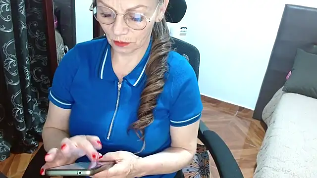 asleycavta online show from 9, 11, 2025