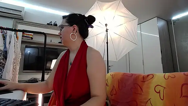 ILoveToFeelU online show from 27, 10, 2025