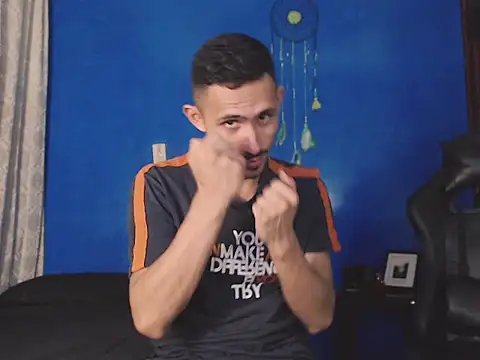 HomeAloneK online show from 4, 11, 2025