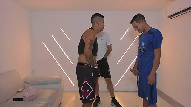 Snapshot of brutal_sex_room2 chatting on 10, 10, 2025 brutal sex room2 online show from 10, 10, 2025