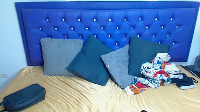 Snapshot of kiwii_nasty chatting on 18, 9, 2025 kiwii nasty online show from 18, 9, 2025