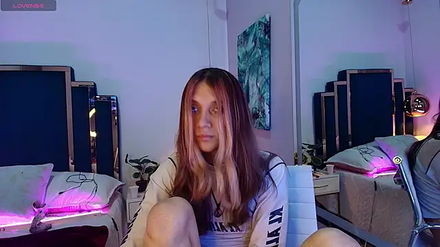 Snapshot of Feniix__ chatting on 4, 6, 2026 Feniix online show from 4, 6, 2026