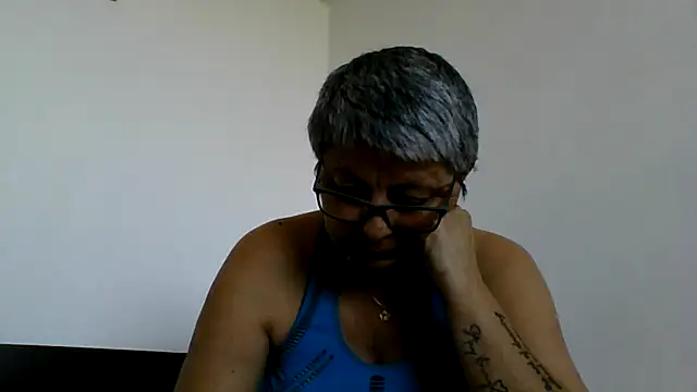 roseblak42 online show from 28, 5, 2026